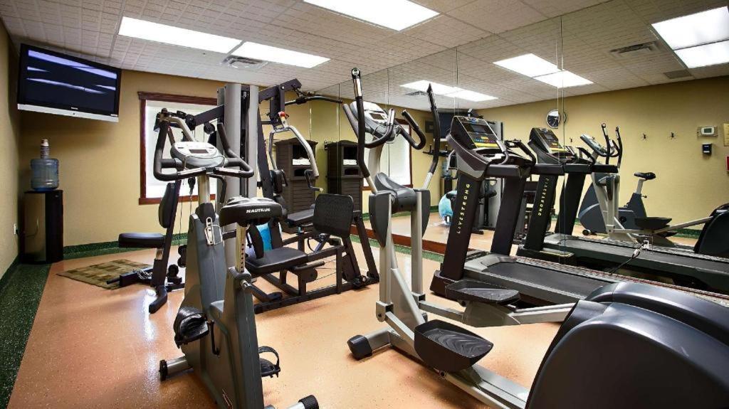 Best Western Diamond Inn Three Hills Экстерьер фото