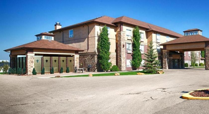 Best Western Diamond Inn Three Hills Экстерьер фото